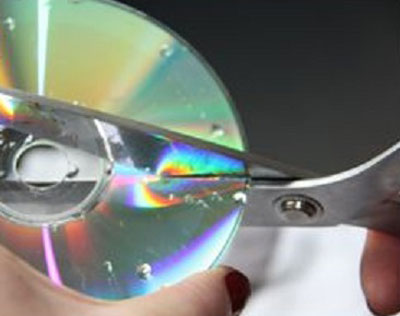 نحوه بریدن CD،کاربرد CD های شکسته